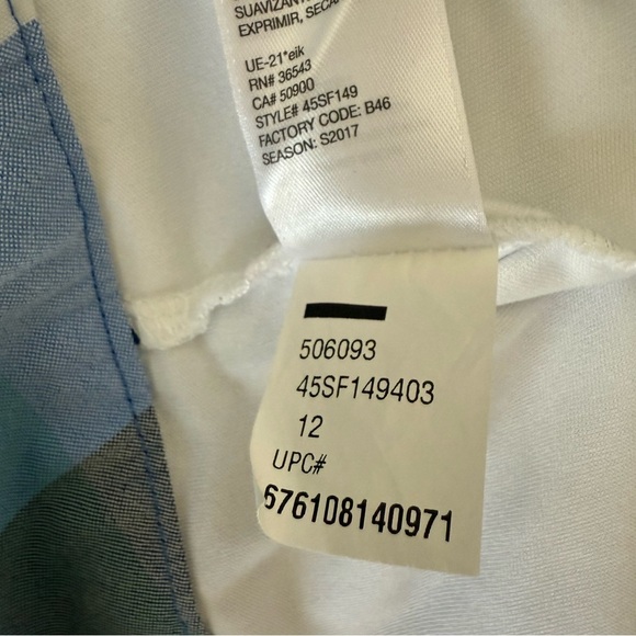 Izod Golf Plaid Mini Skort in Blue and Green. Size 12 - Picture 14 of 14